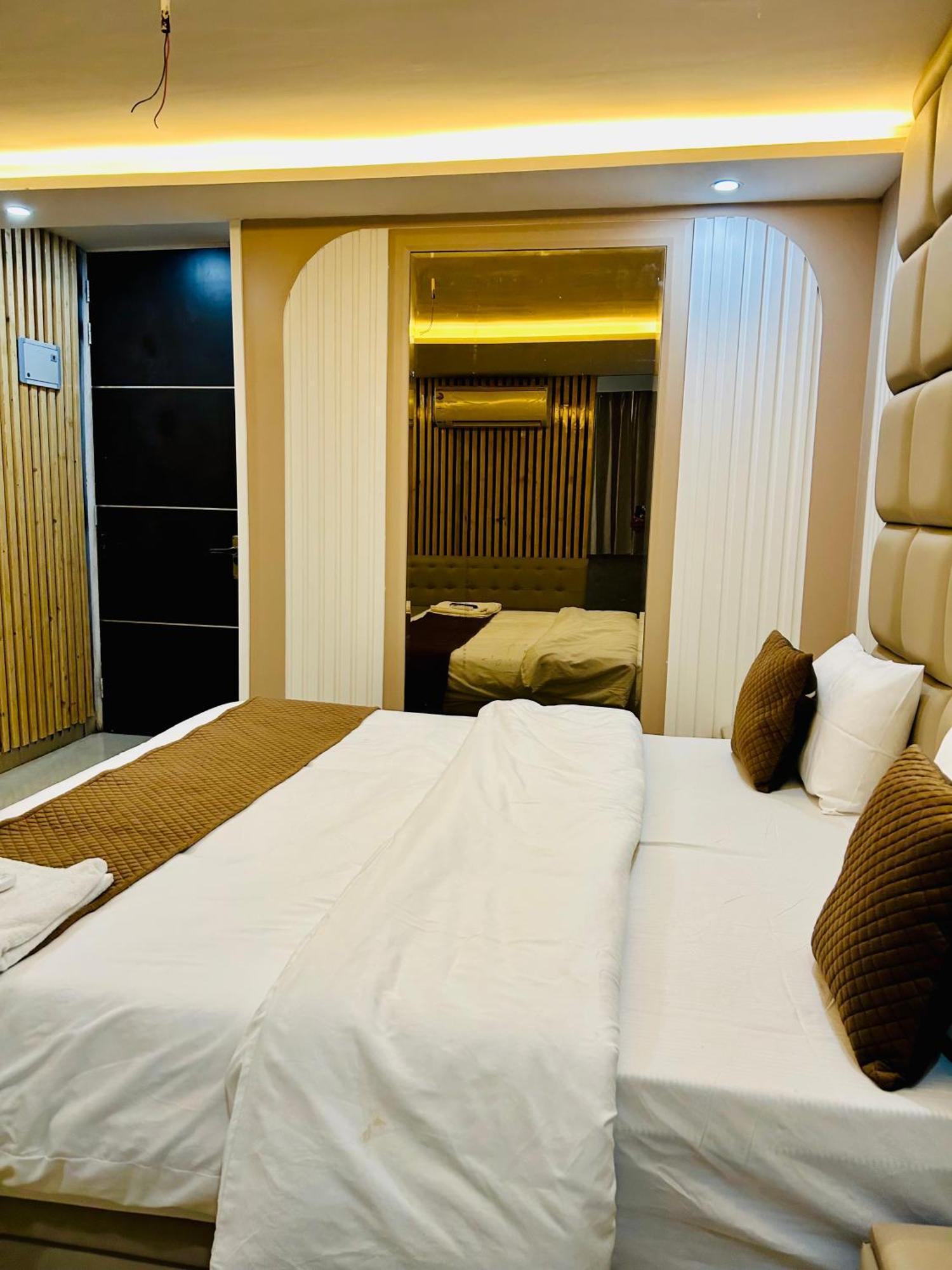 Bob Adventures Hotell Dehradun Eksteriør bilde