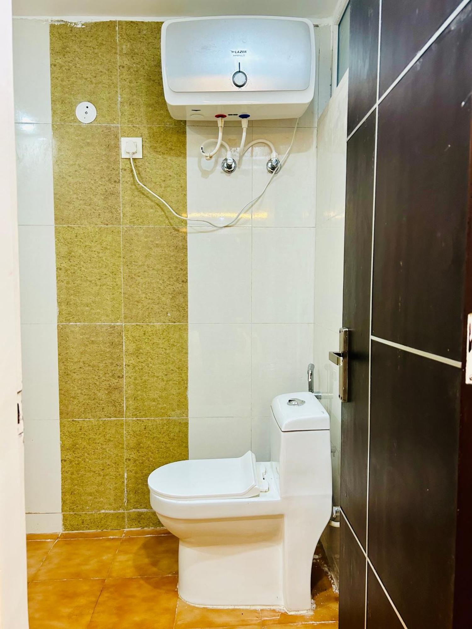 Bob Adventures Hotell Dehradun Eksteriør bilde